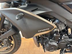 2024 CFMoto NK ADVANCE Black