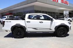 2025 Isuzu D-MAX BLADE