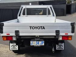 2021 Toyota Hilux Workmate TGN121R 4x2 Glacier White