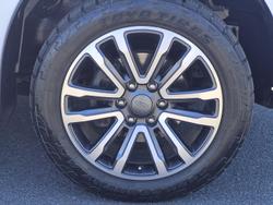 2021 Ford Everest Titanium