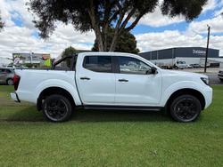 2024 Nissan Navara Black Edition