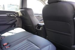 2025 Isuzu MU-X LS-T