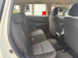 2020 Mitsubishi Outlander ES ZL MY21 White