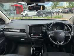 2020 Mitsubishi Outlander ES ZL MY21 White