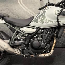 2025 Royal Enfield HIMALAYAN 450 White
