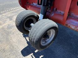 2015 CASE IH 3152 RED