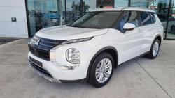 2022 Mitsubishi Outlander LS