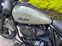 2025 Indian SUPER CHIEF DARK HORSE Green