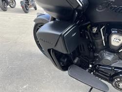 2025 Indian PURSUIT DARK HORSE PREMIUM Black