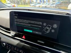 2024 Kia Carnival GT-Line HEV