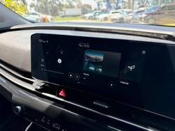 2024 Kia Carnival GT-Line HEV