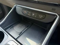 2024 Kia Carnival GT-Line HEV