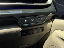 2024 Kia Carnival GT-Line HEV