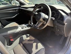 2025 Mazda 3 G20 Pure
