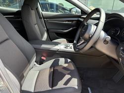 2025 Mazda 3 G20 Pure