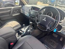2016 Mitsubishi Pajero GLS