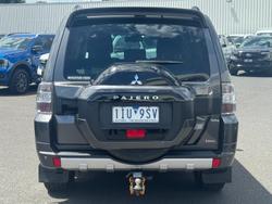 2016 Mitsubishi Pajero GLS