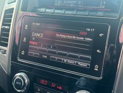 2016 Mitsubishi Pajero GLS