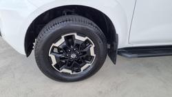 2021 Nissan Navara ST-X