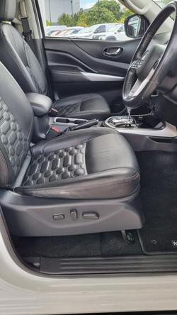 2021 Nissan Navara ST-X