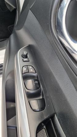 2021 Nissan Navara ST-X