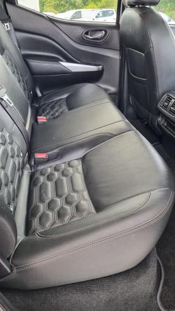 2021 Nissan Navara ST-X