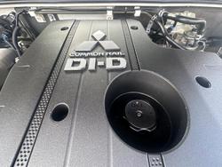 2016 Mitsubishi Pajero Exceed NX MY17 4X4 Dual Range White