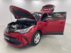 2020 Toyota C-HR GXL NGX10R Feverish Red