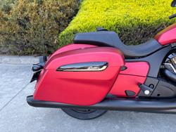 2025 Indian CHIEFTAIN DARK HORSE BLACK METALLIC