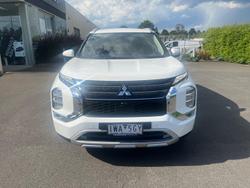 2022 Mitsubishi Outlander LS
