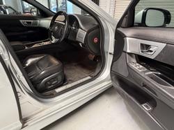 2011 Jaguar XF Luxury