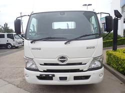 2023 HINO DUTRO 300