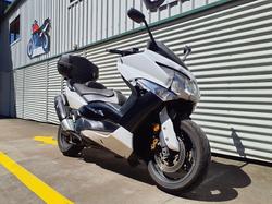 2011 Yamaha TMAX (XP500) TMax White