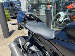 2025 Yamaha YZF-R1 BLACK