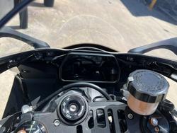 2025 Yamaha YZF-R1 BLACK