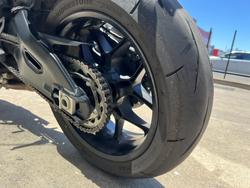 2025 Yamaha YZF-R1 BLACK