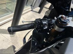 2025 Yamaha YZF-R1 BLACK