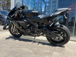 2025 Yamaha YZF-R1 BLACK