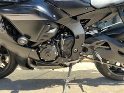 2025 Yamaha YZF-R1 BLACK