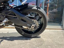 2025 Yamaha YZF-R1 BLACK