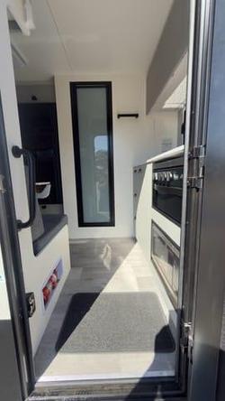 2025 Traveller Destination Track 13 Twin Single