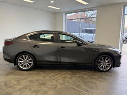 2021 Mazda 3 G20 Evolve