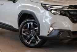 2025 Subaru Forester Touring S6 MY26 AWD Crystal White