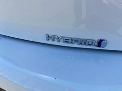 2020 Toyota Corolla Ascent Sport Hybrid ZWE211R Glacier White