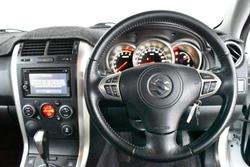 2015 Suzuki Grand Vitara Navigator