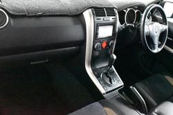 2015 Suzuki Grand Vitara Navigator