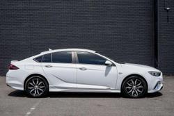 2018 Holden Commodore RS