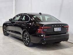 2020 Volvo S60 T5 Momentum MY20 AWD Black