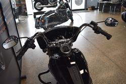 2018 Harley-davidson FLHC HERITAGE SOFTAIL CLASSIC VIVID BLACK