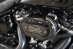 2018 Harley-davidson FLHC HERITAGE SOFTAIL CLASSIC VIVID BLACK